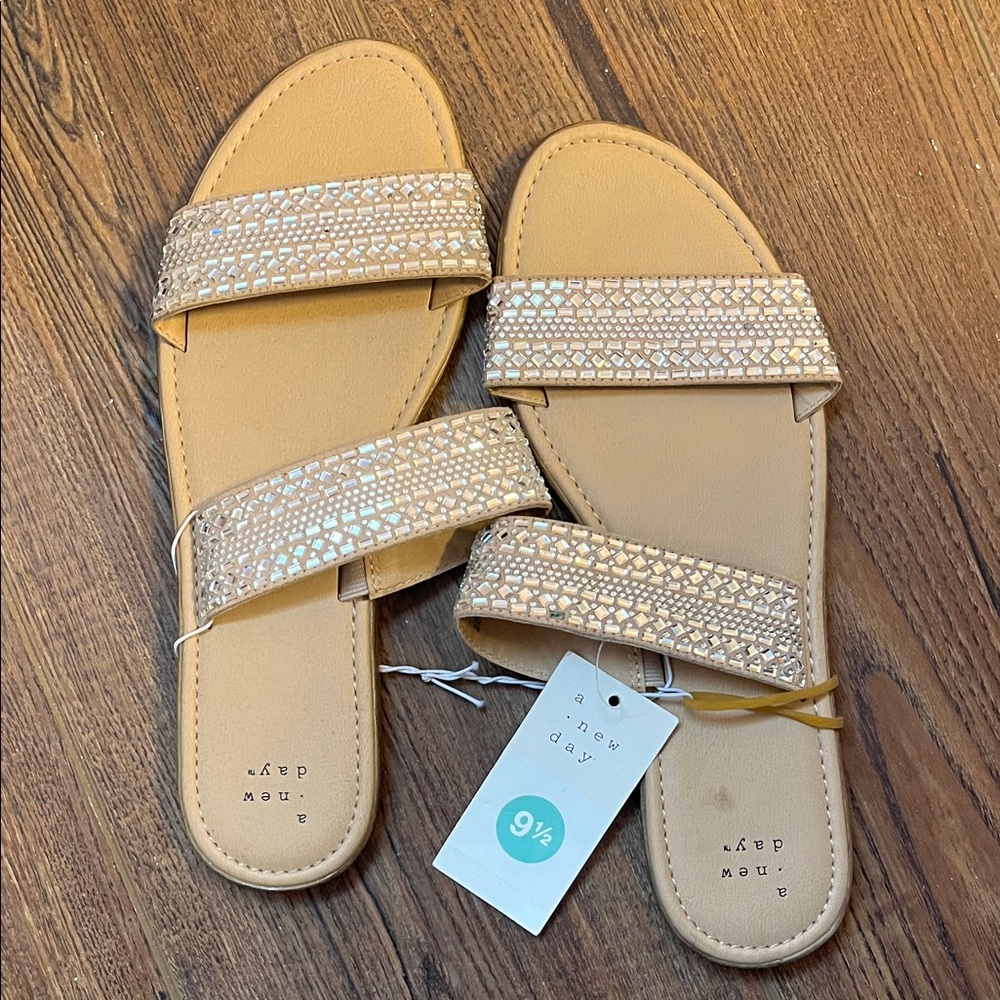 A New Day Women's Beige and Gold Sandals